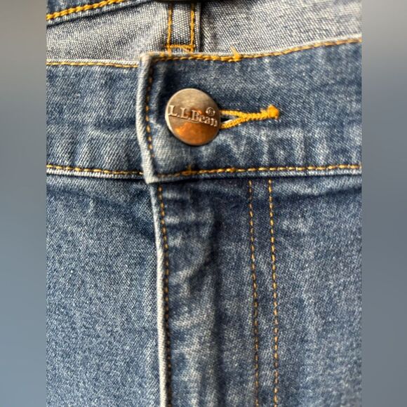 LL Bean Original Fit Relaxed Denim Jeans Womens 22W Plus Straight Relaxed Mom - Picture 2 of 10